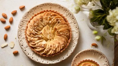 Explorez une nouvelle facette de la pâtisserie avec la tarte amandine sans pâte